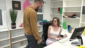 Jaw-dropping Office Super-bitch Gets Demolished By Random Dude Off the Internet